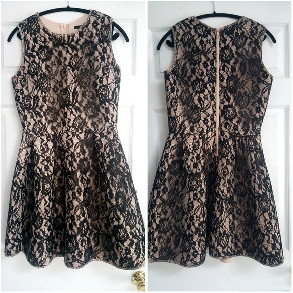 💫LACE DRESS💫 NWT - Picture 2 of 5